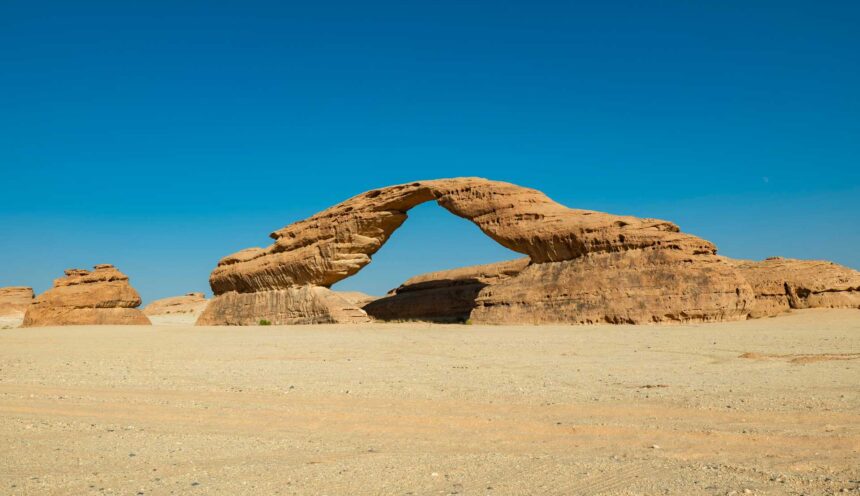 72-arch-rock-al-ula-madinah-province